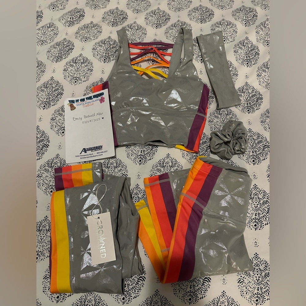 Crowned Athletics Geodesic Day Set